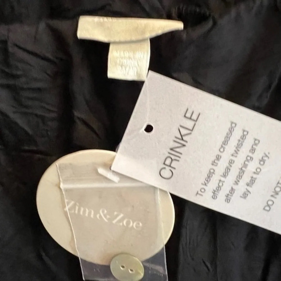 Zim & Zoe Women’s plus size 22/24 - crinkle cropped pant with side buttons - Picture 7 of 8